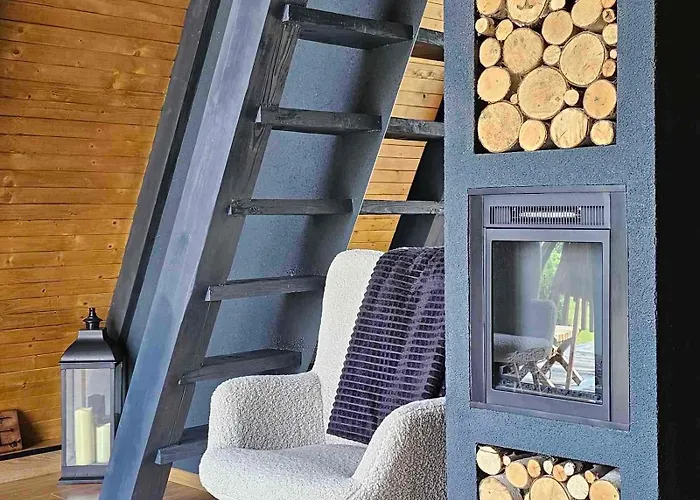 Loon Moon Mountain 木屋