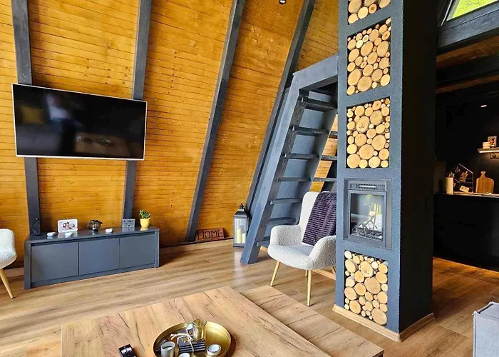 Loon Moon Mountain 木屋 *